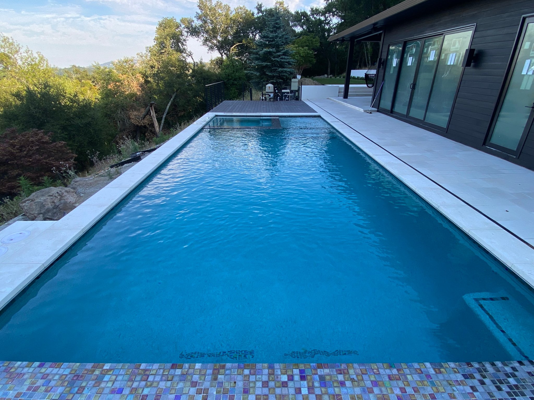 Baja shelf pool